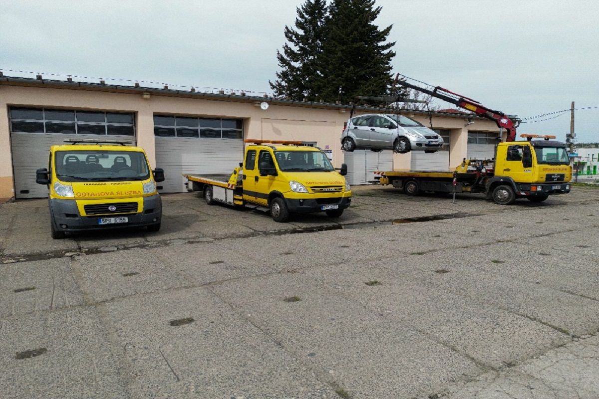Odtahové vozidlo firmy ODTAHOVÁ SLUŽBA H&H s.r.o.